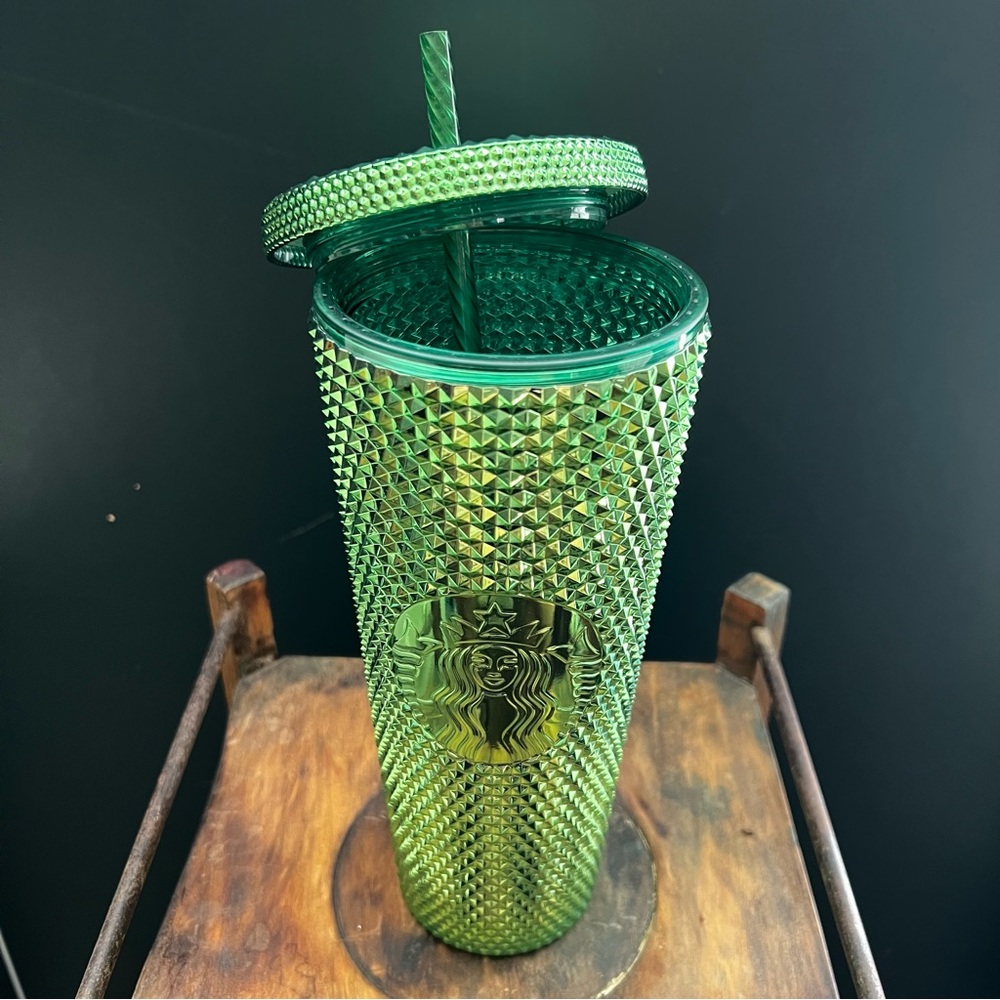 Starbucks Christmas Holiday 2023 Studded Green Metallic Venti Tumbler - Picture 3 of 3